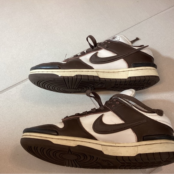 Nike Women’s Dunk Low Shoes - Picture 2 of 5